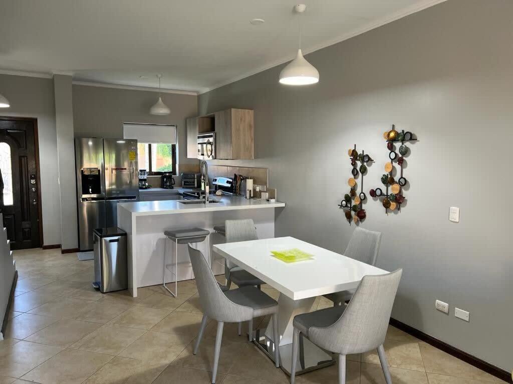 Villa Special House In Gold Coast With Private Jacuzzi Palm Beach Exterior foto